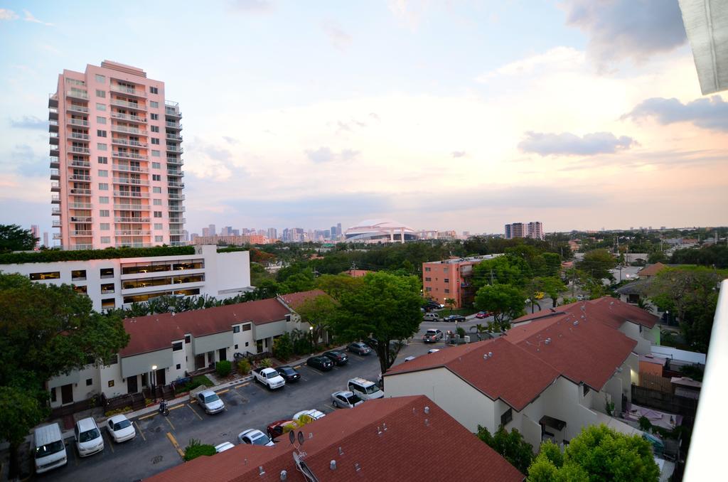 Riviera Apartments At Marina & Tower ไมอามี ภายนอก รูปภาพ